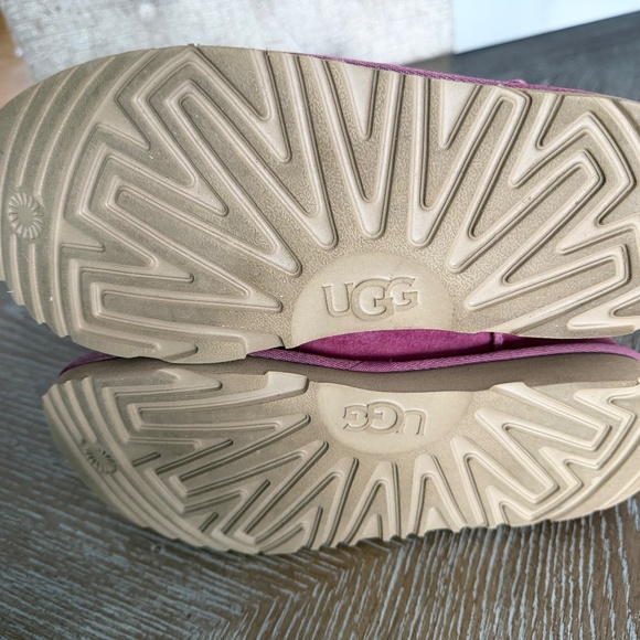 Pink Bow Tie Uggs - Picture 6 of 7